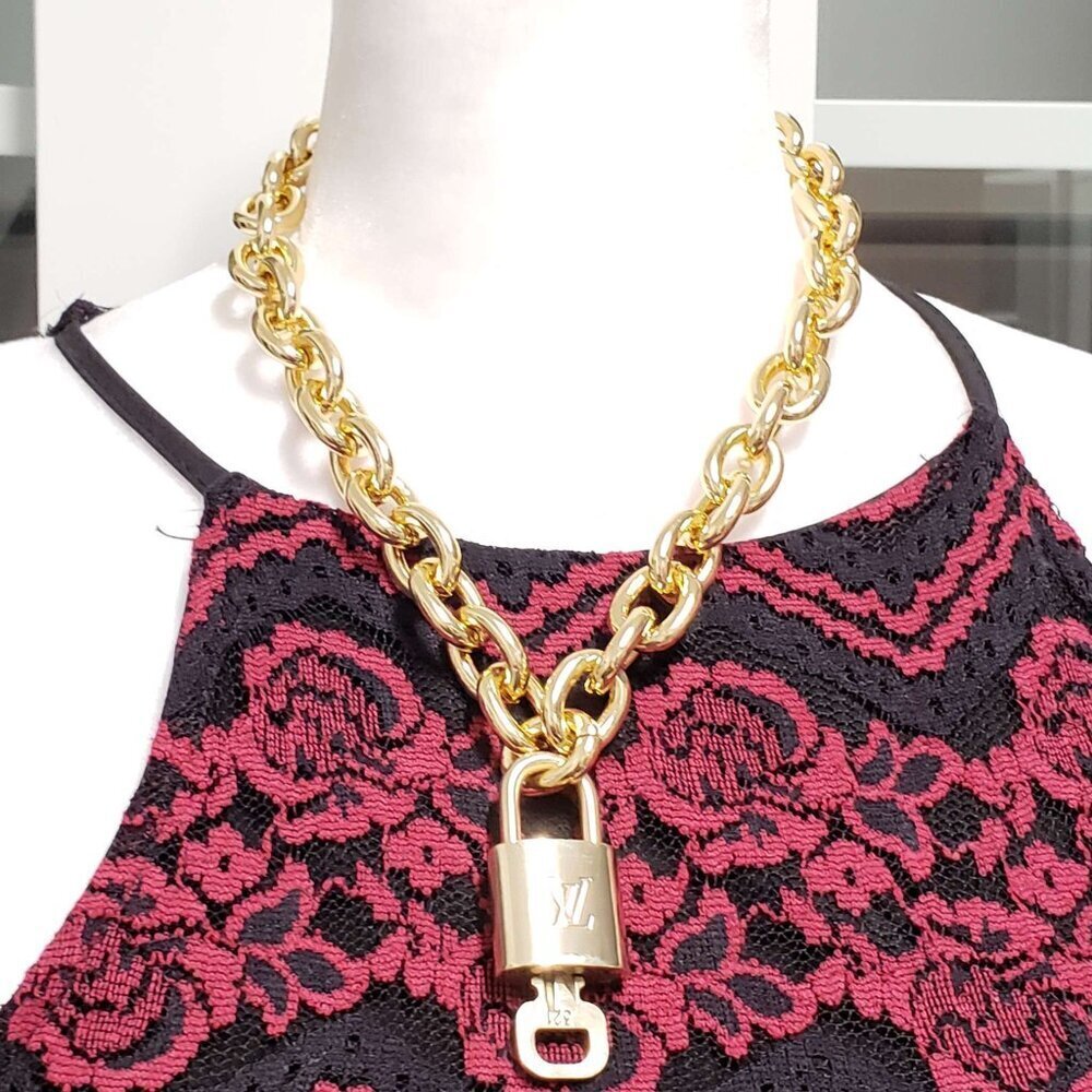 100% Auth Louis Vuitton Lock & Key with Unbranded Gold Plated Chain Necklace